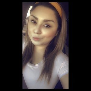 Meet your Posher, Becky